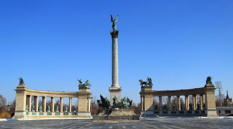 Heldenplatz (Hõsök Tere) Budapest