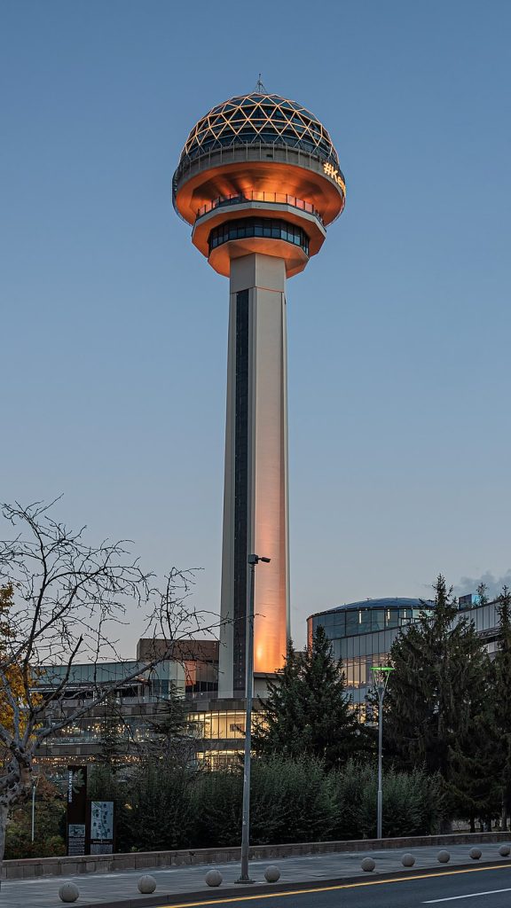 Atakule Aussichtsturm mit rotierendem Restaurant