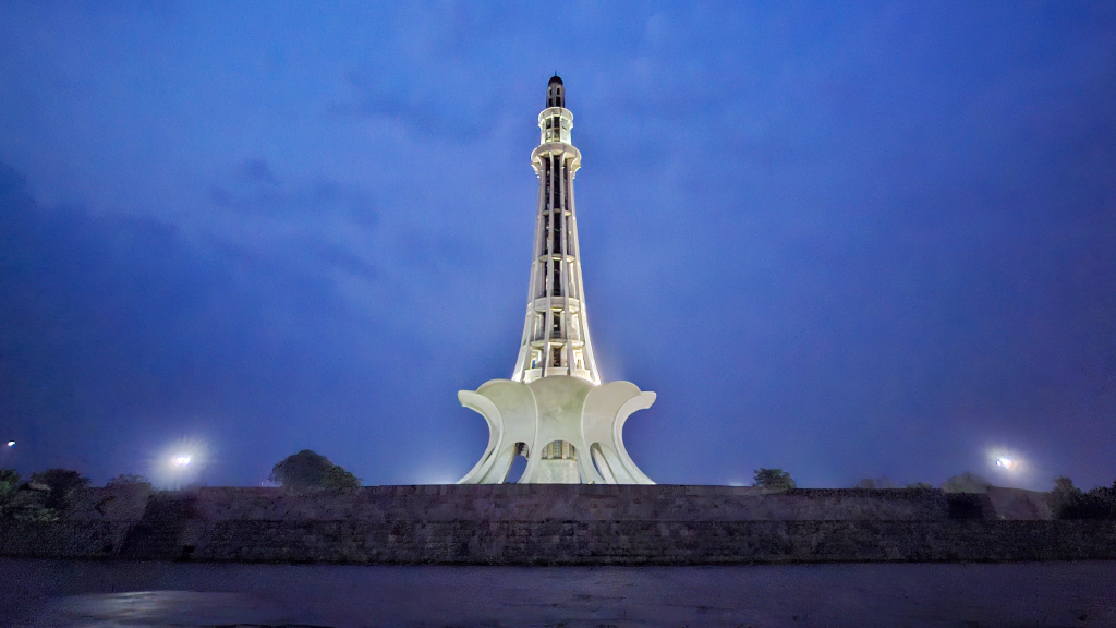 Der Minar-e-Pakistan oder das Pakistan-Monument